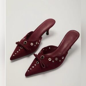 Billini Maven Grommet Hole Pointed toe Mules